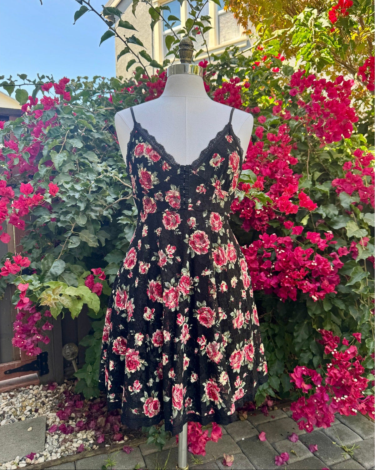 Betsey Johnson Vintage for Urban Outfitters Floral Lace Dress | US S | Excellent Condition