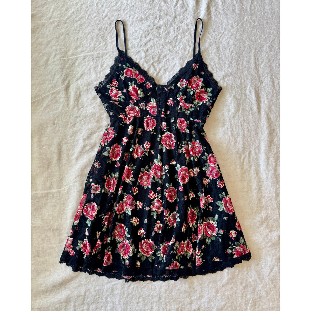 Betsey Johnson Vintage for Urban Outfitters Floral Lace Dress | US S | Excellent Condition