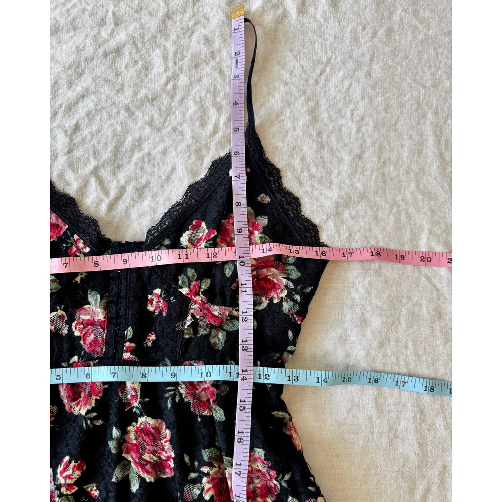Betsey Johnson Vintage for Urban Outfitters Floral Lace Dress | US S | Excellent Condition