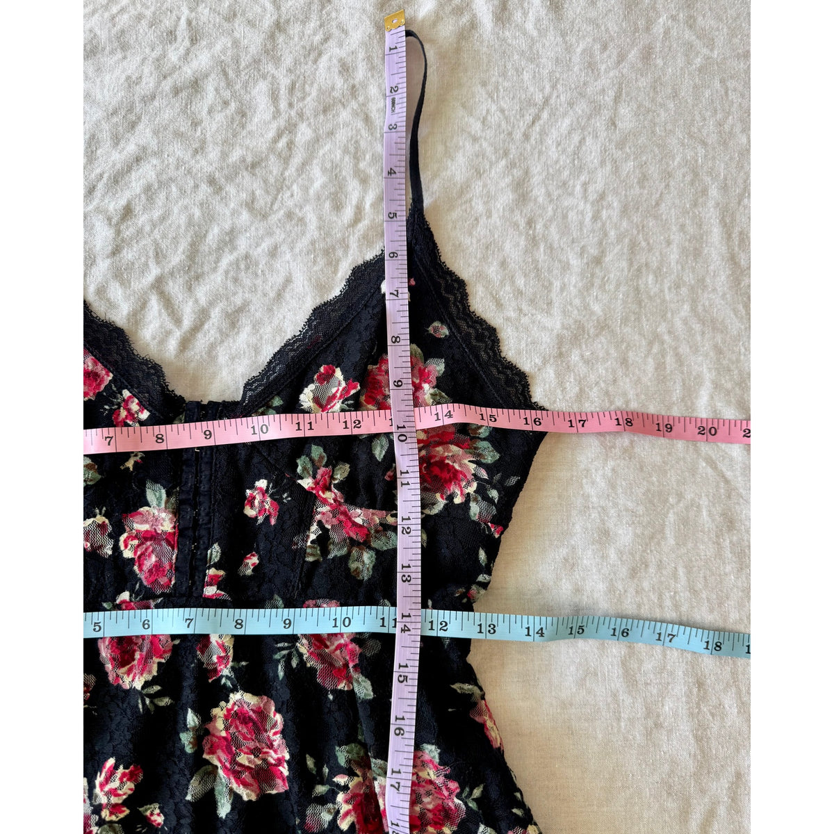 Betsey Johnson Vintage for Urban Outfitters Floral Lace Dress | US S | Excellent Condition